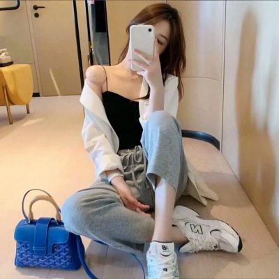 心生爱慕却迟迟不敢